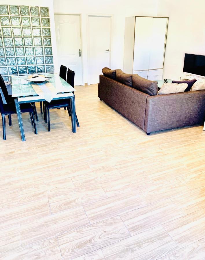 Exclusive New Apartment بينالماذينا المظهر الخارجي الصورة